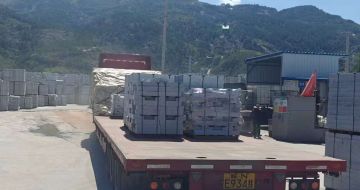 咸宁 芝麻白仿形路沿石，直形路沿石