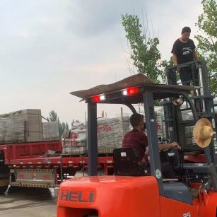 咸宁 黄金麻冰裂纹，地铺石装车