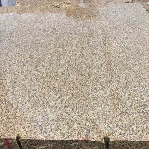 咸宁 黄金麻花岗岩石材方料