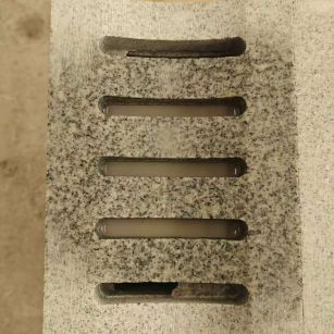 咸宁 芝麻白拉丝面花岗岩U型开槽排水槽