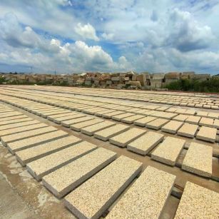 咸宁 黄金麻荔枝面花岗岩石材地铺石防护中