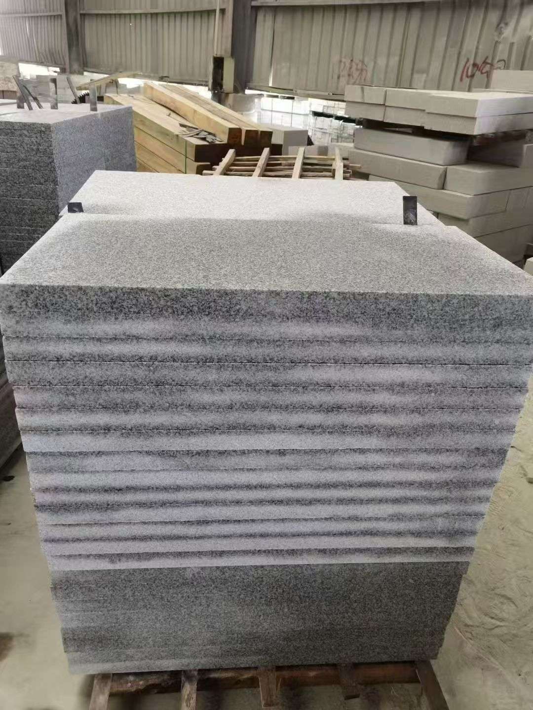 咸宁 芝麻白5公分火烧地铺成品，900*400，规格可定制