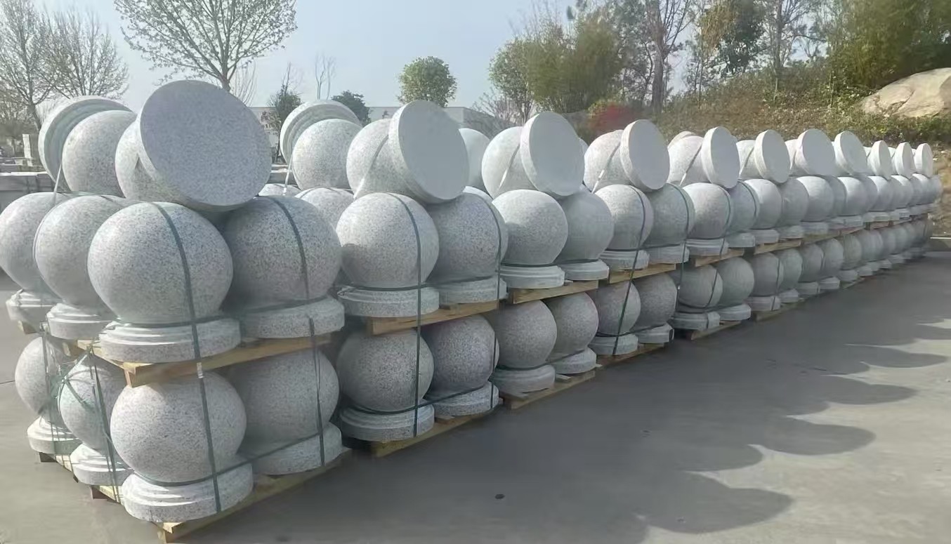 咸宁 白麻花岗岩石材圆球，石球，挡车球，隔离球，景观石球，风水球等
