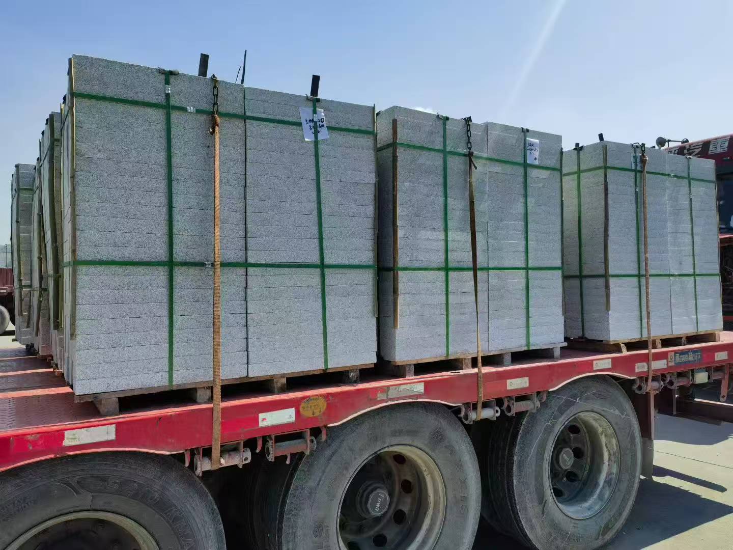 咸宁芝麻白花岗岩出货日常地铺石