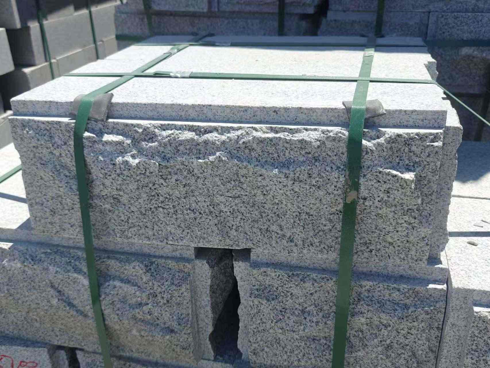 咸宁 芝麻白花岗岩自然面成品