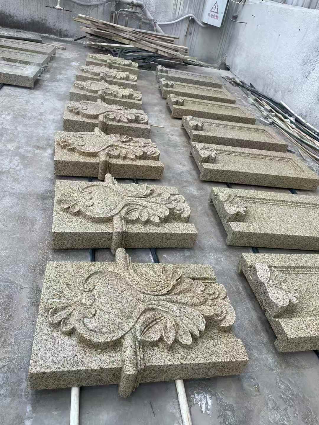 咸宁 黄金麻花岗岩别墅外墙雕刻板