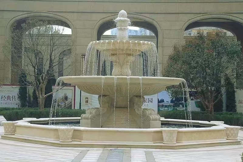 咸宁 黄金麻花岗岩异型加工——户外庭院石雕流水喷泉