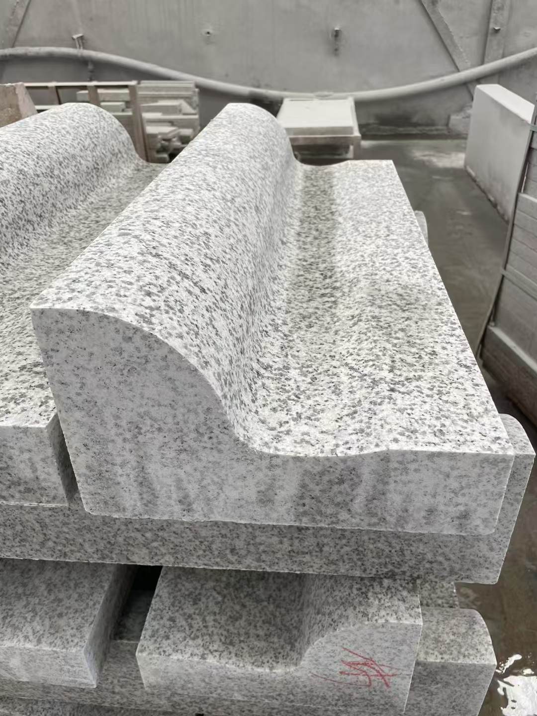 咸宁 白麻花岗岩S型路沿石，路侧石，马路牙子等